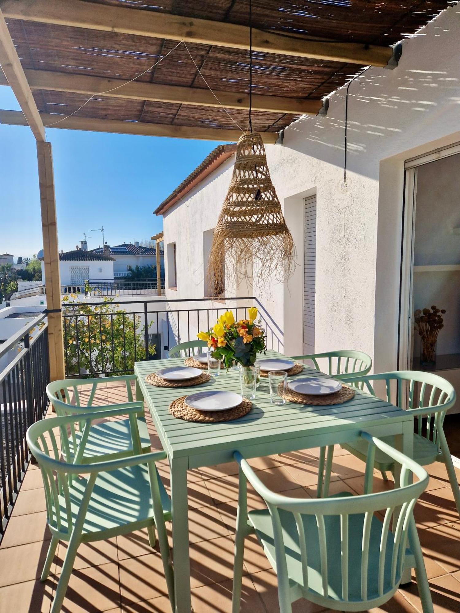 Gorgot P1 I Apartamento Con Terraza Y Piscina Comunitaria Cerca De La Playa Емпуриабрава Екстериор снимка